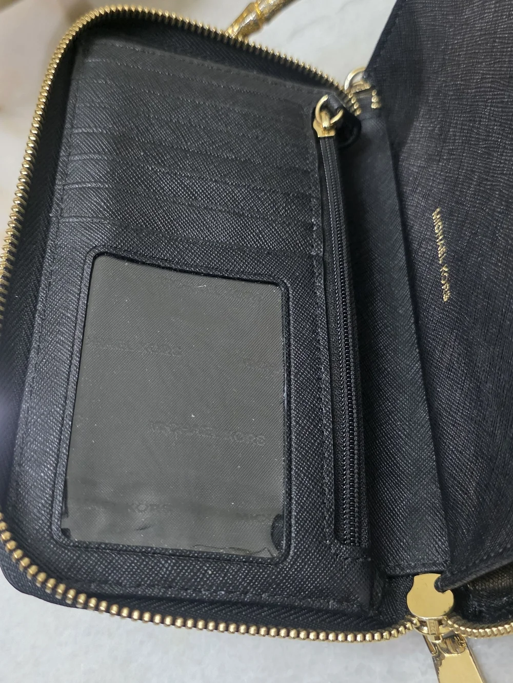 Michael Kors Jet Set Perforated Continental Wristlet Wallet Black Gold